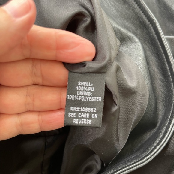 Torrid Black Moto Leather Jacket with Colorful Embroidery Womens Size 1 (14-16) - Picture 2 of 16